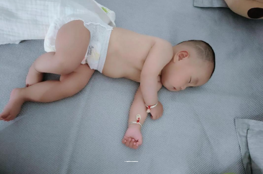明港尿蛋白一个加号孕妇